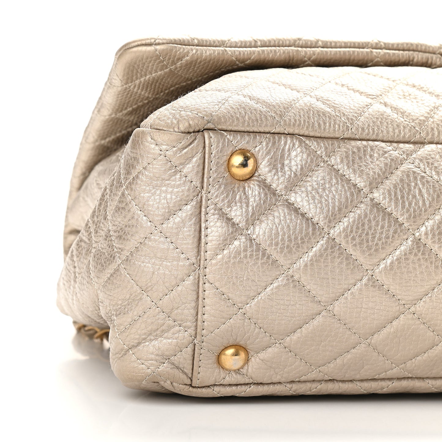 Metallic Calfskin Quilted XXL Travel Flap Bag Gold