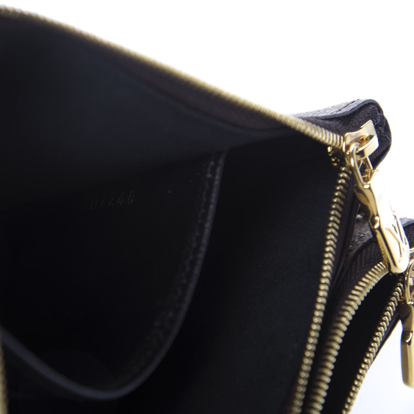 Reverse Monogram Giant Double Zip Pochette