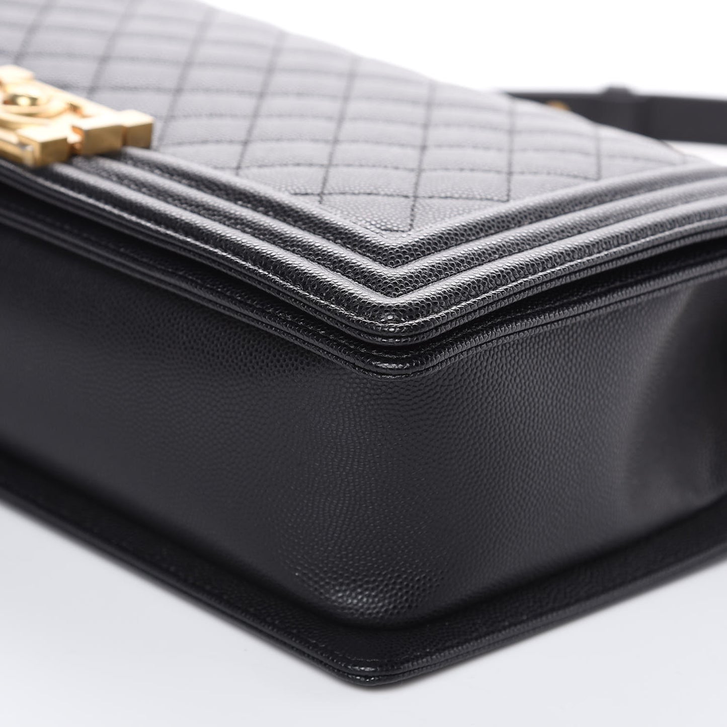 Caviar Quilted New Medium Boy Flap Black