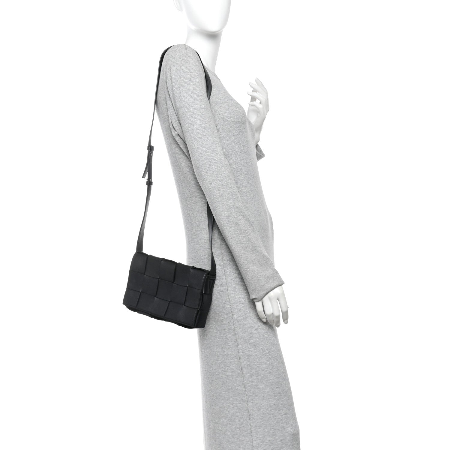 Bottega Veneta Nappa Maxi Intreccio Cassette Bag Black 2 of 10