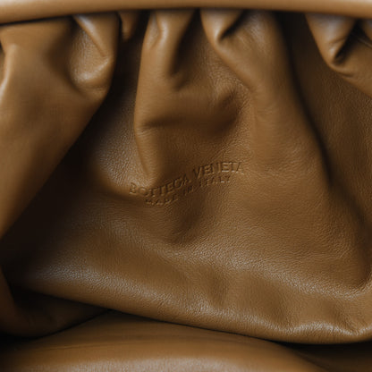 Bottega Veneta Smooth Butter Calf The Pouch Oversized Clutch Cammello 8 of 9