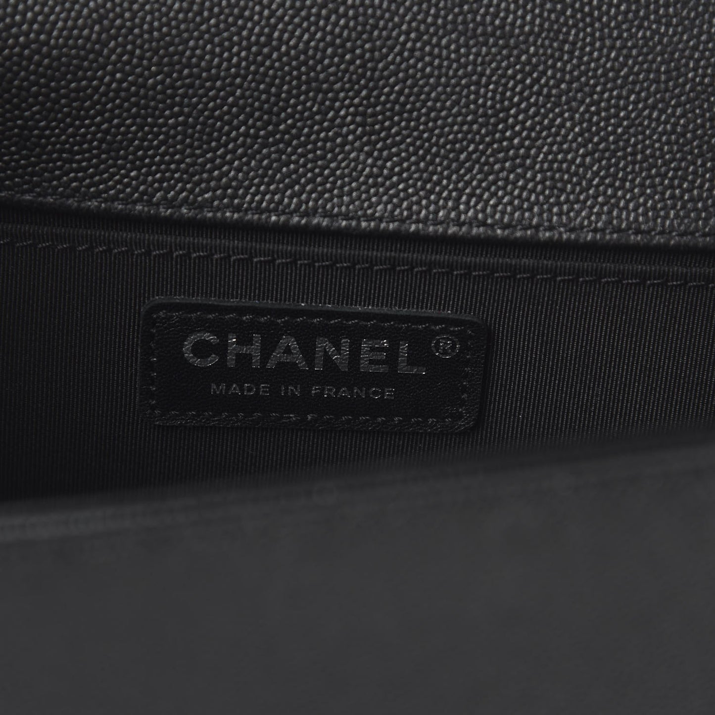 Caviar Quilted Medium Boy Flap So Black