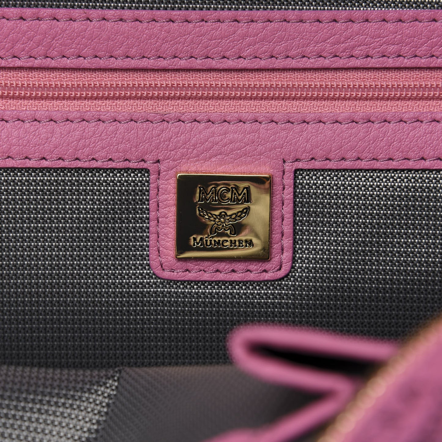 Visetos Medium Side Studs Stark Backpack Pink