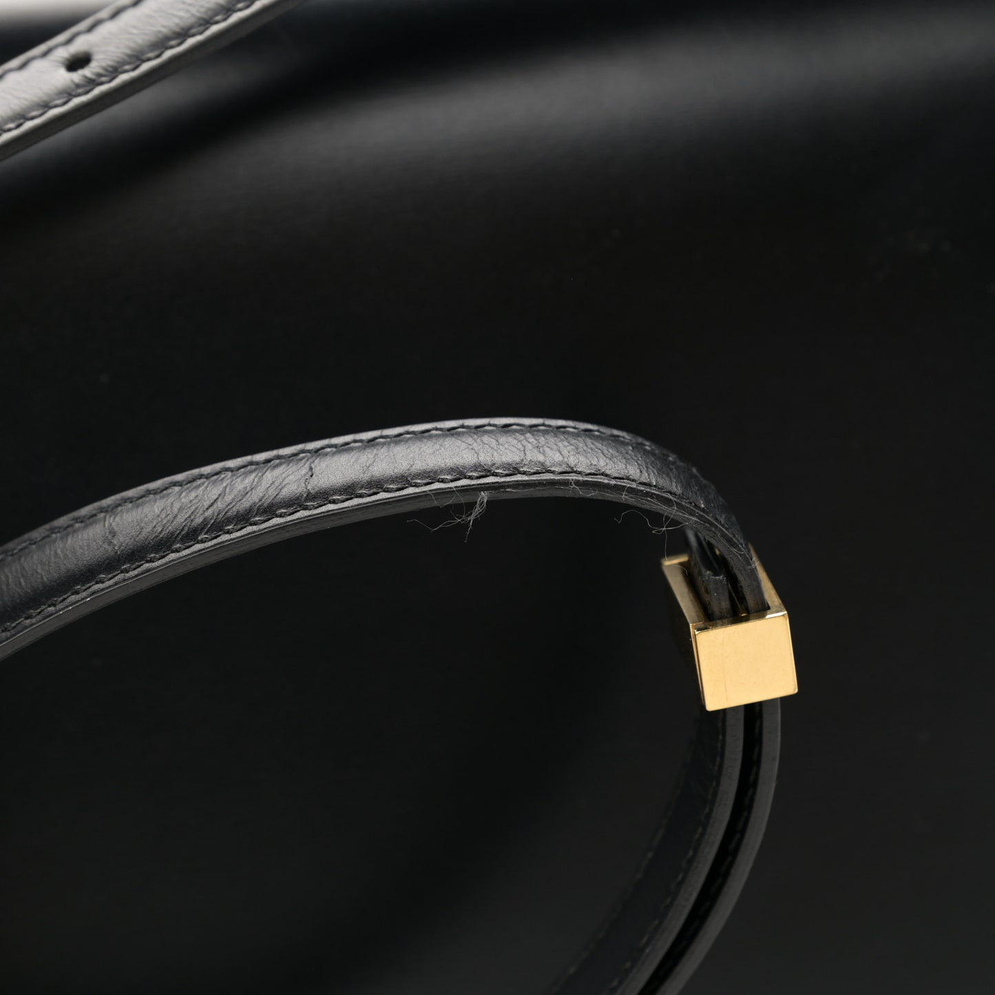 Box Calfskin Medium Classic Box Flap Bag Black