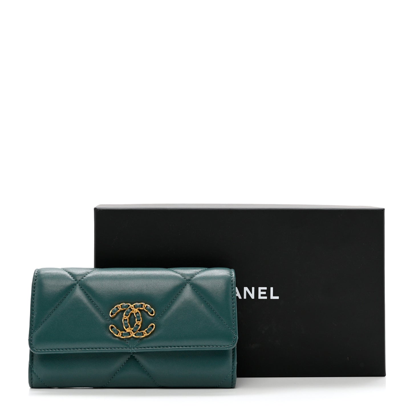 Lambskin Quilted Chanel 19 Flap Wallet Dark Green