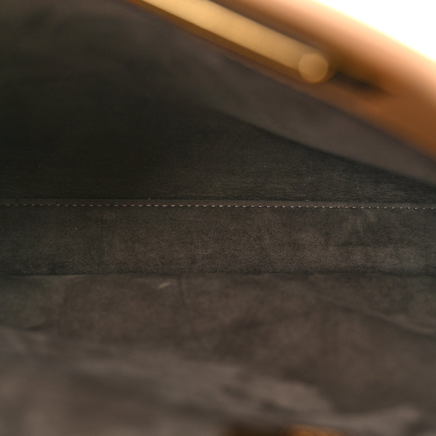 Vitello Seta Medium Peekaboo Iconic Satchel Cuoio