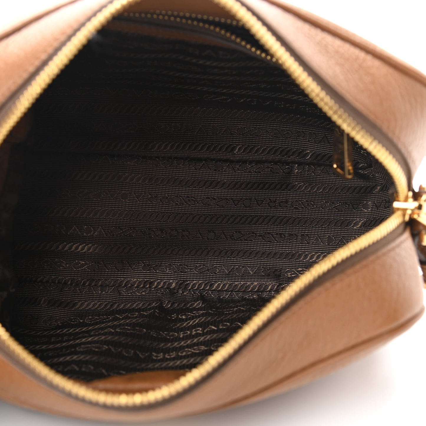 Vitello Daino Camera Crossbody Cannella