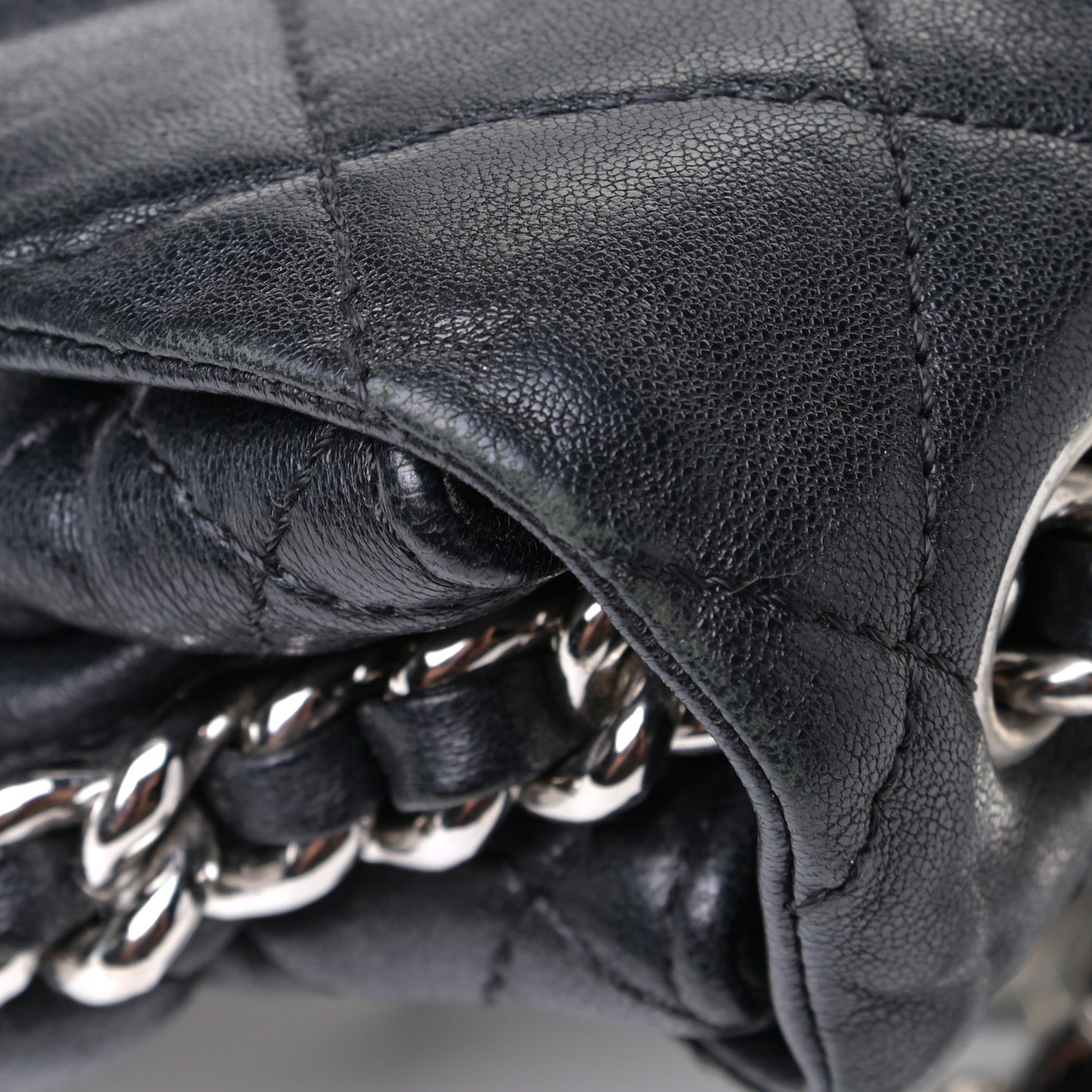 Washed Lambskin Mini Chain Around Messenger Black