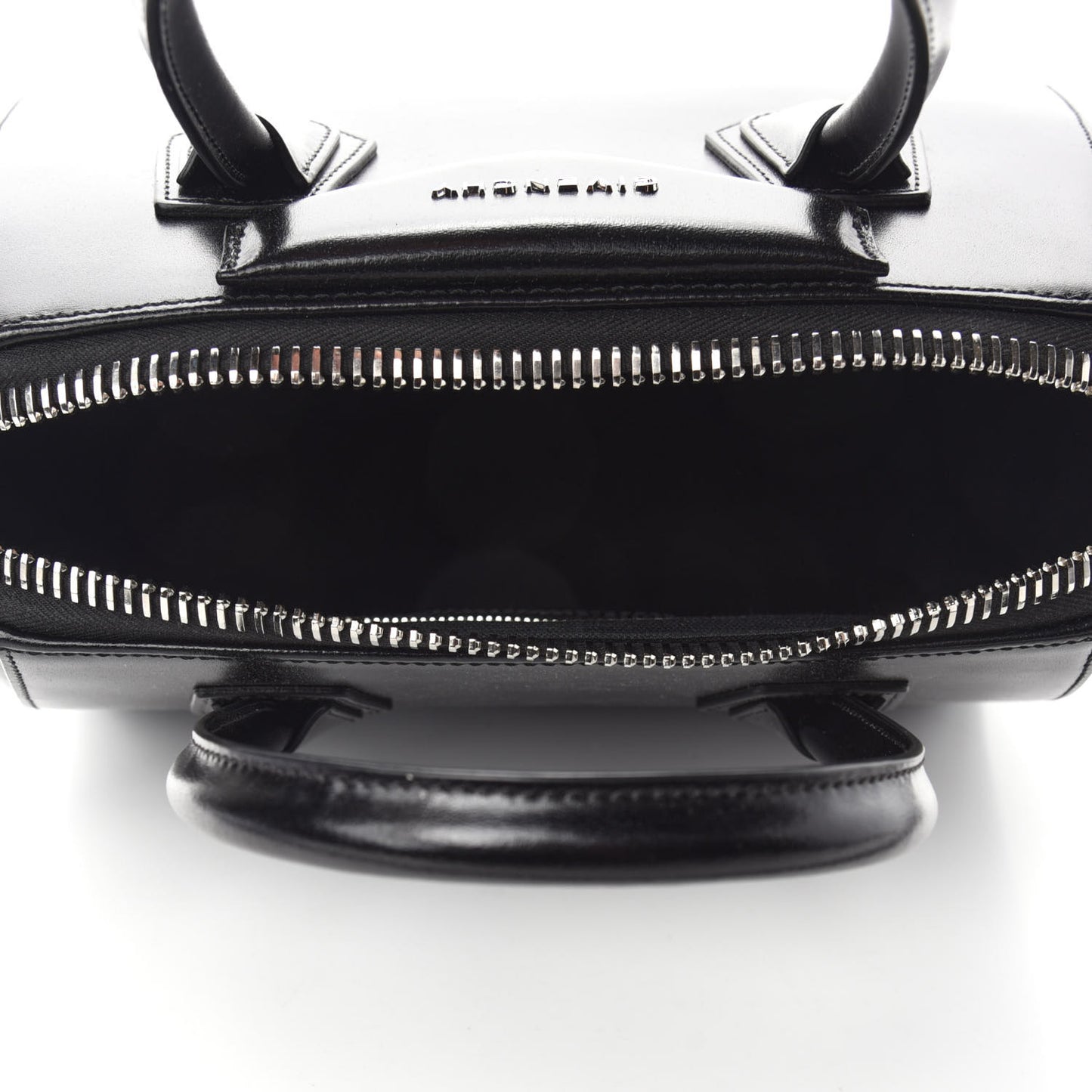 Shiny Lord Calfskin Small Antigona Black