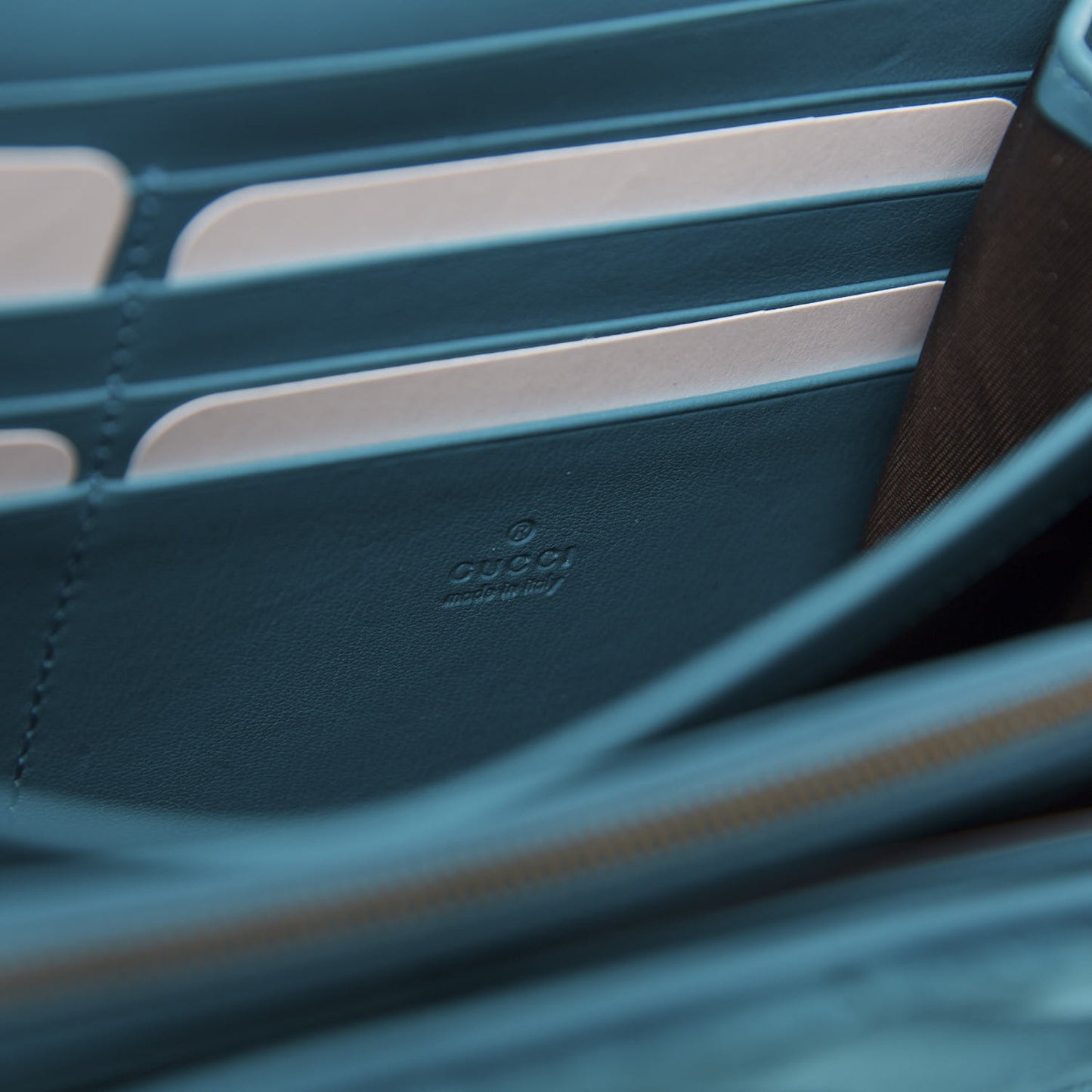 Velvet Matelasse GG Marmont Chain Wallet Pavone Cyan