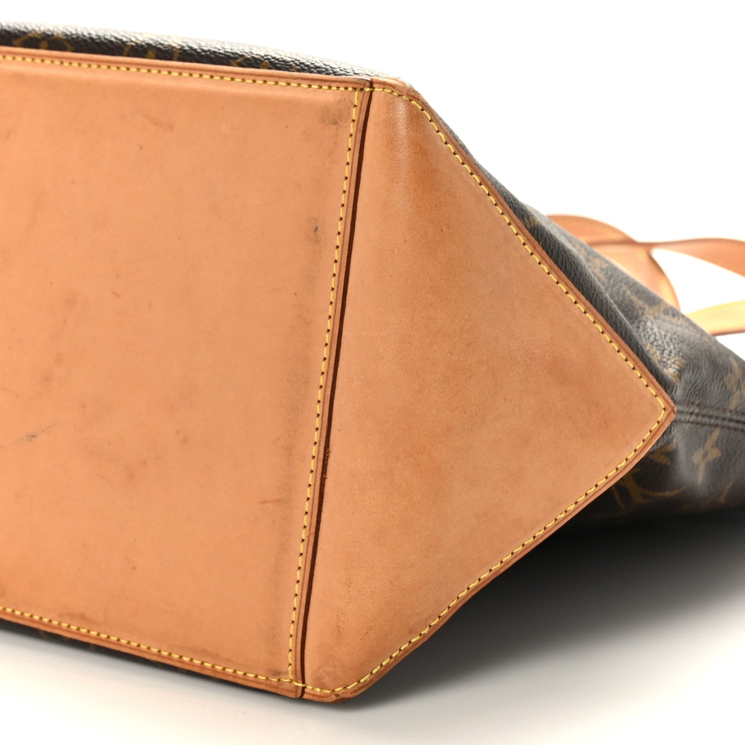 Louis Vuitton Monogram Cabas Mezzo 8 of 9