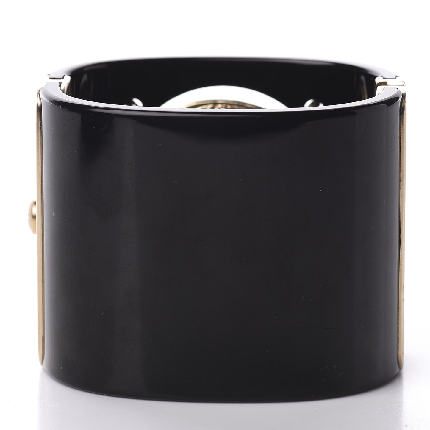 Resin Medallion CC Cuff Black Gold