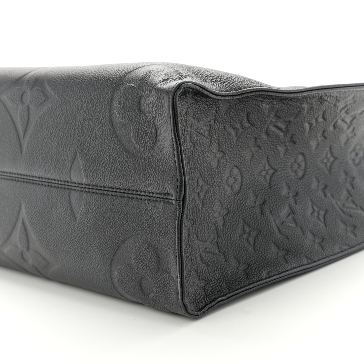 Empreinte Monogram Giant Onthego MM Black