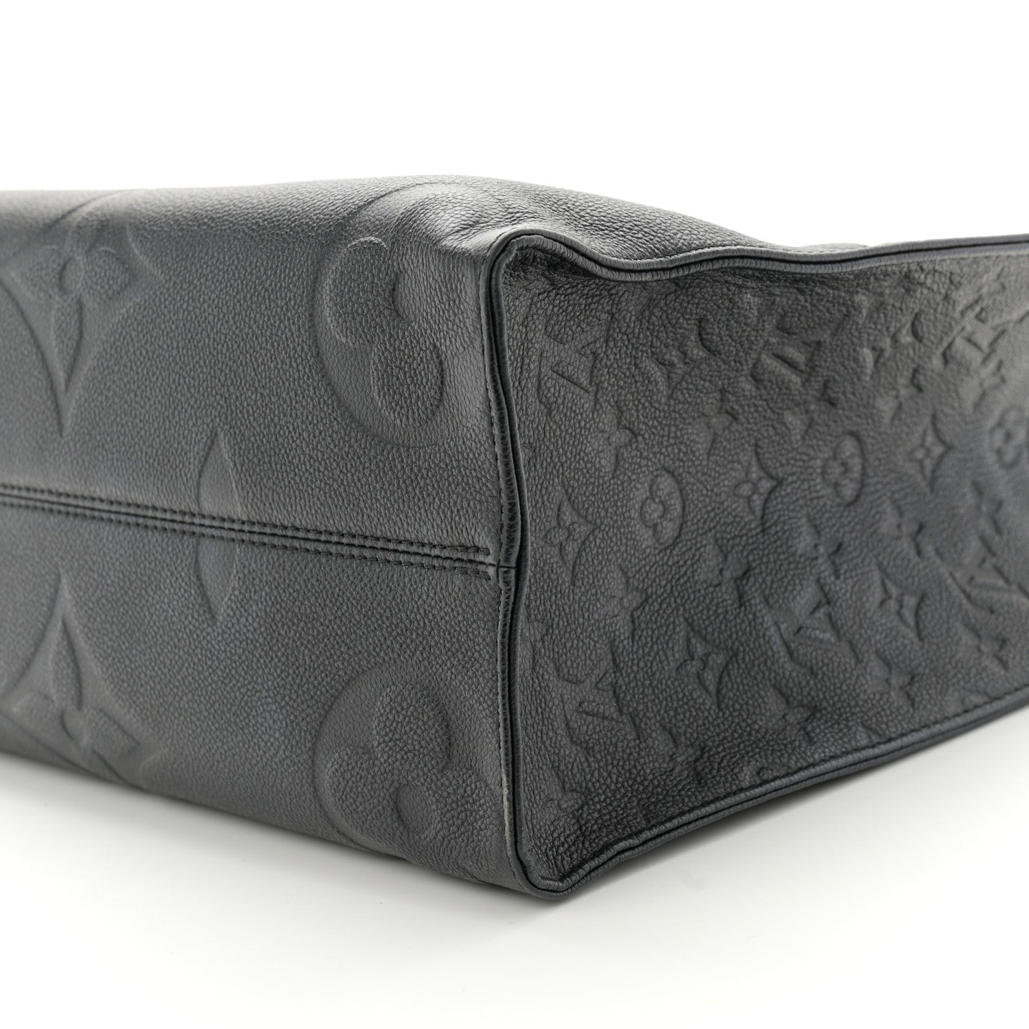 Louis Vuitton Empreinte Monogram Giant Onthego MM Black 8 of 8