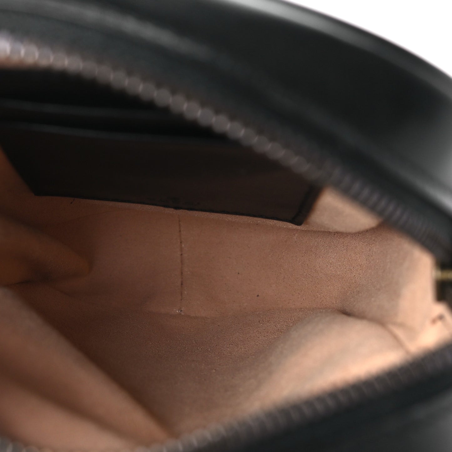 Calfskin Matelasse Mini GG Marmont Crossbody Bag Black