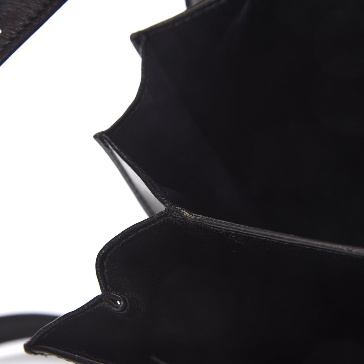 Box Calfskin Medium Classic Box Flap Bag Black