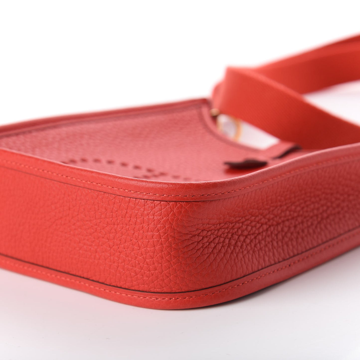 Taurillon Clemence Evelyne TPM Rouge Tomate