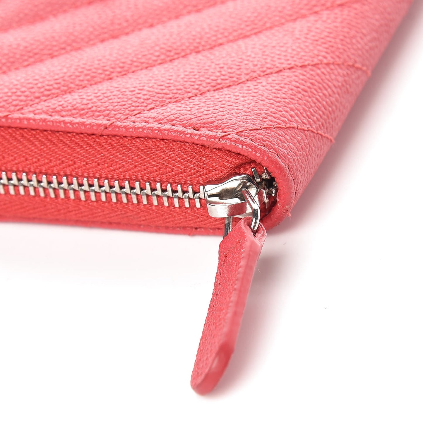 Caviar Chevron Quilted Zip Coin Purse Light Red