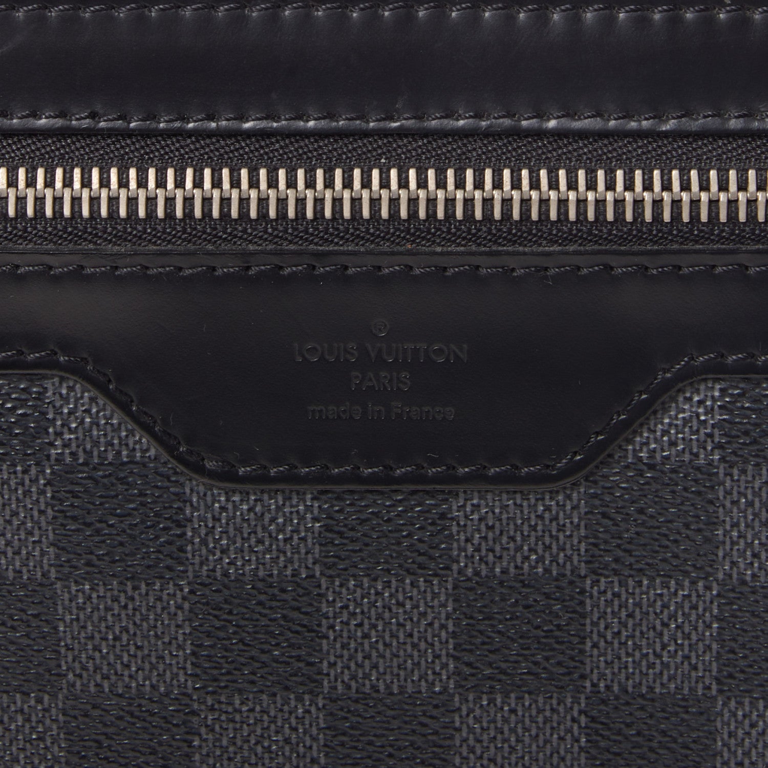 Louis Vuitton Damier Graphite Daniel GM 8 of 8