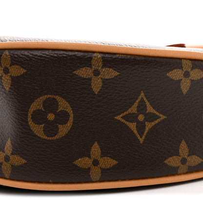 Louis Vuitton Monogram Loop 9 of 9