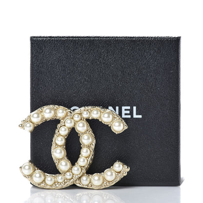 Chanel Pearl CC Brooch Gold 5 of 5