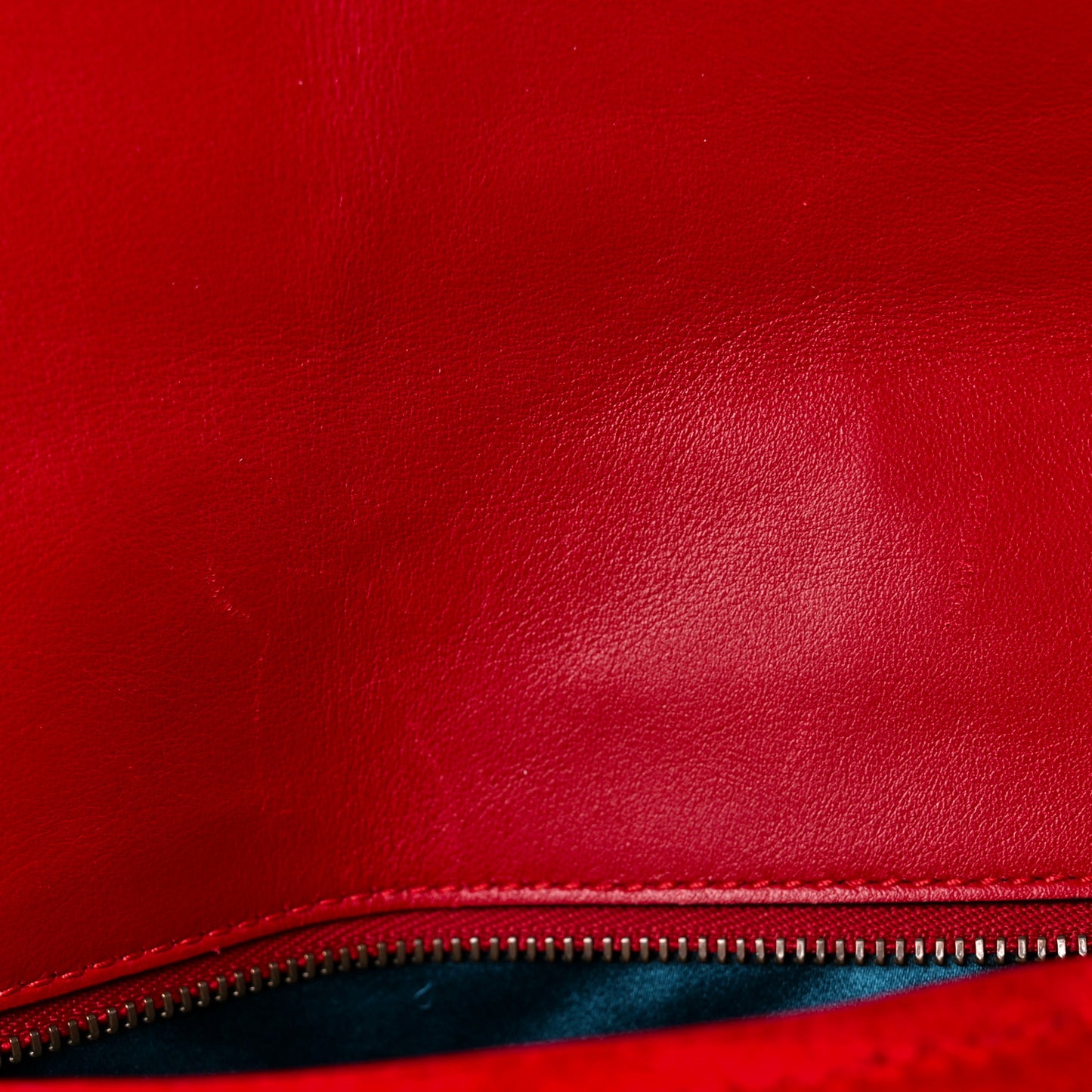 Velvet Matelasse Medium GG Marmont Shoulder Bag Hibiscus Red