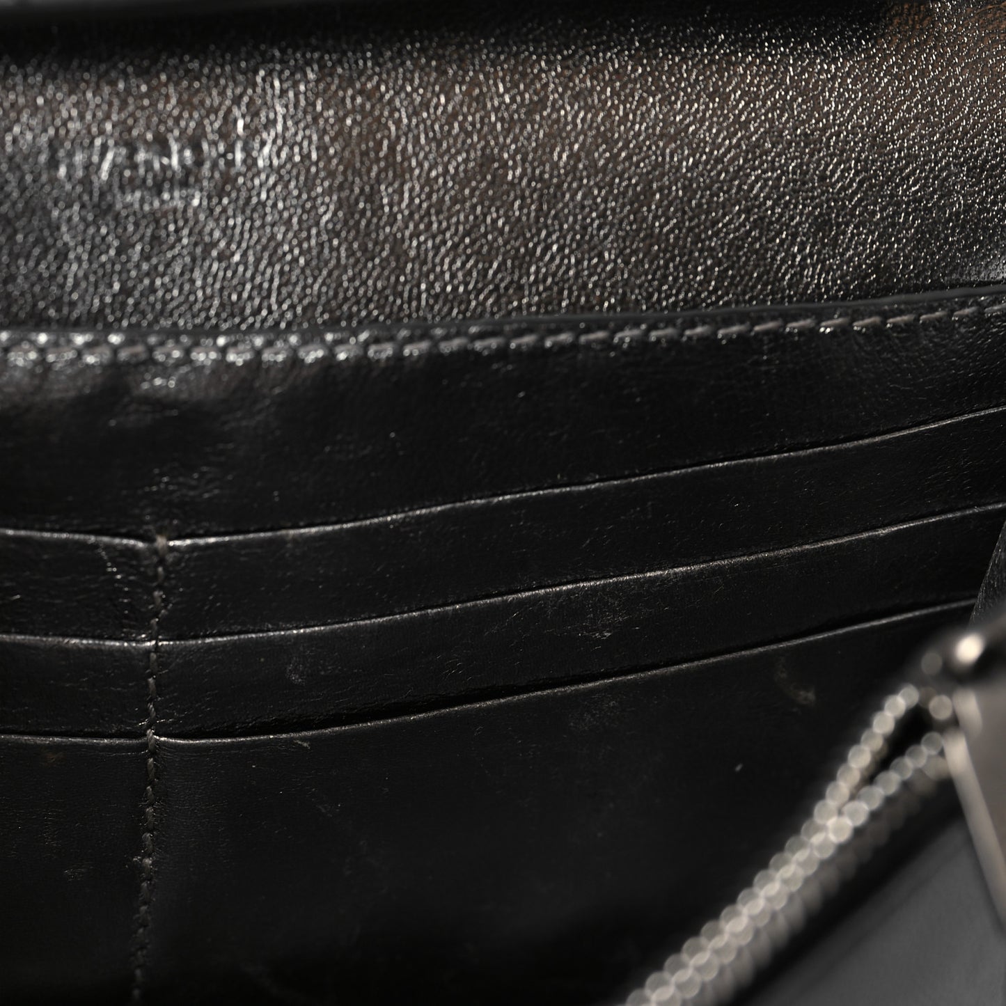 Lambskin Emblem Chain Wallet Black