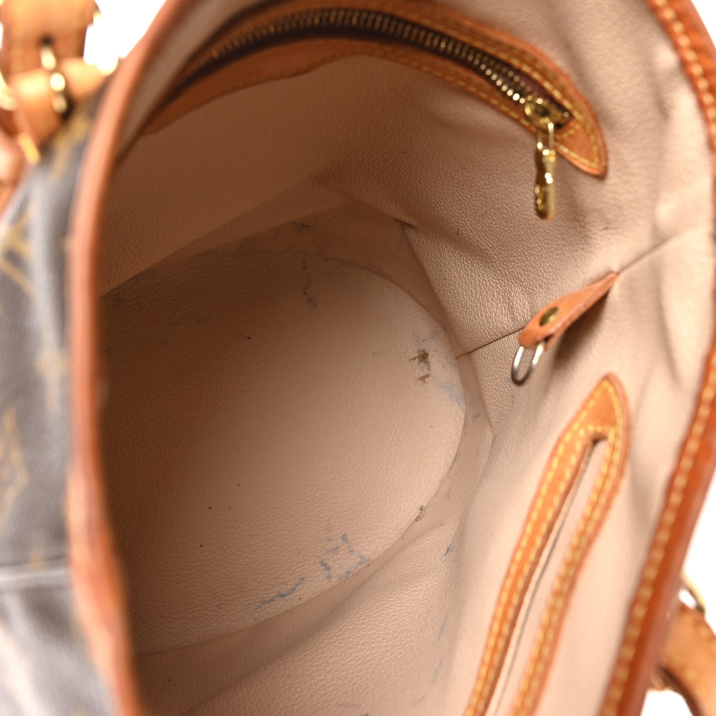 Monogram Petit Bucket 23