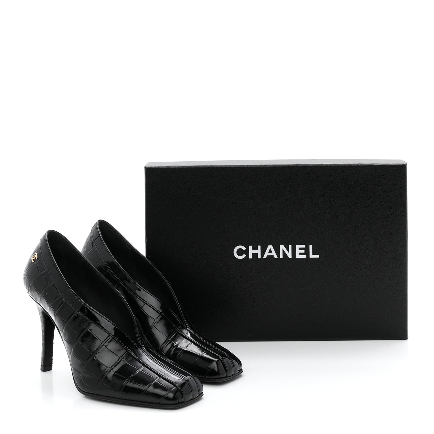 Crocodile Embossed Patent Calfskin Pumps 38.5 Black