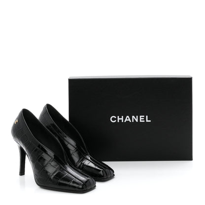 Chanel Crocodile Embossed Patent Calfskin Pumps 38.5 Black 10 of 10