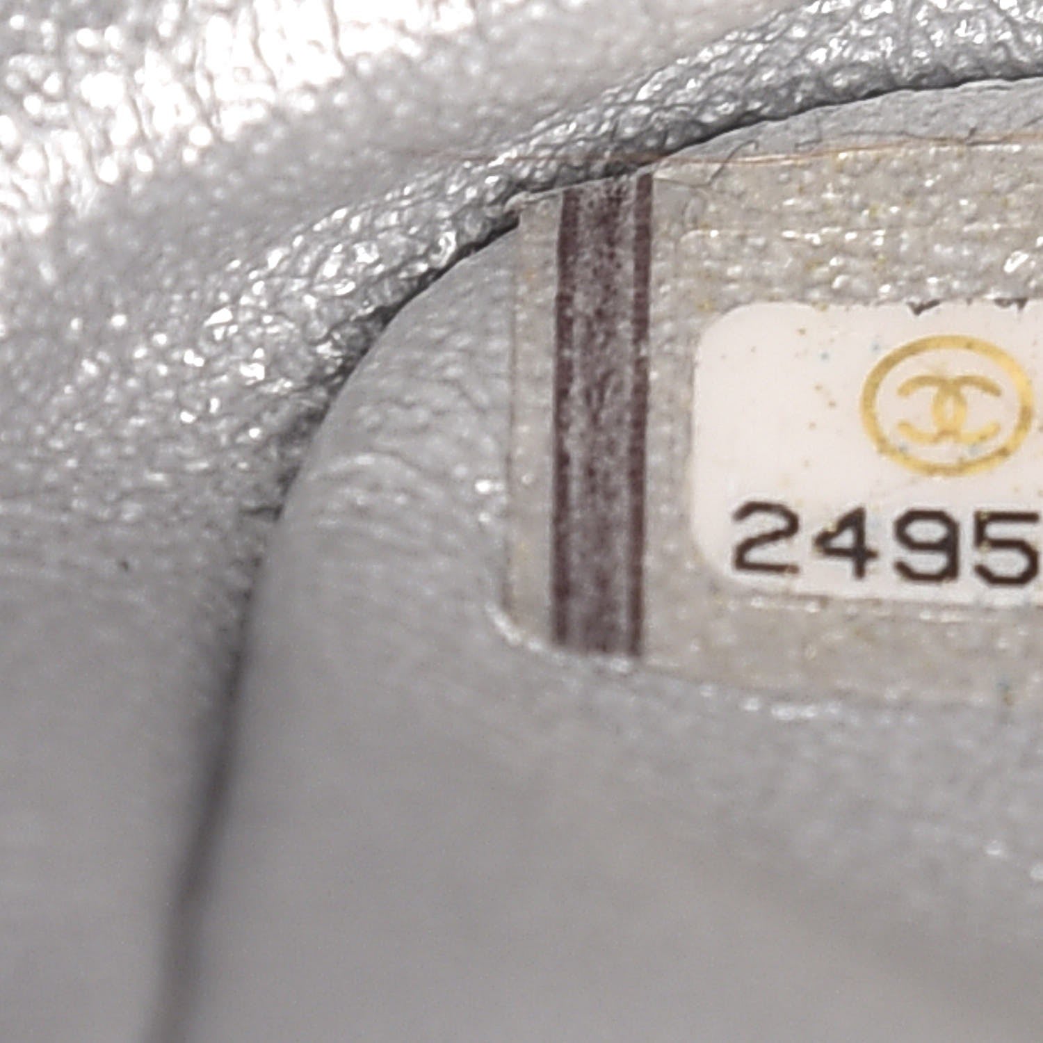 Chanel Metallic Caviar Quilted 2.55 Reissue 226 Flap Silver Black 7 of 7