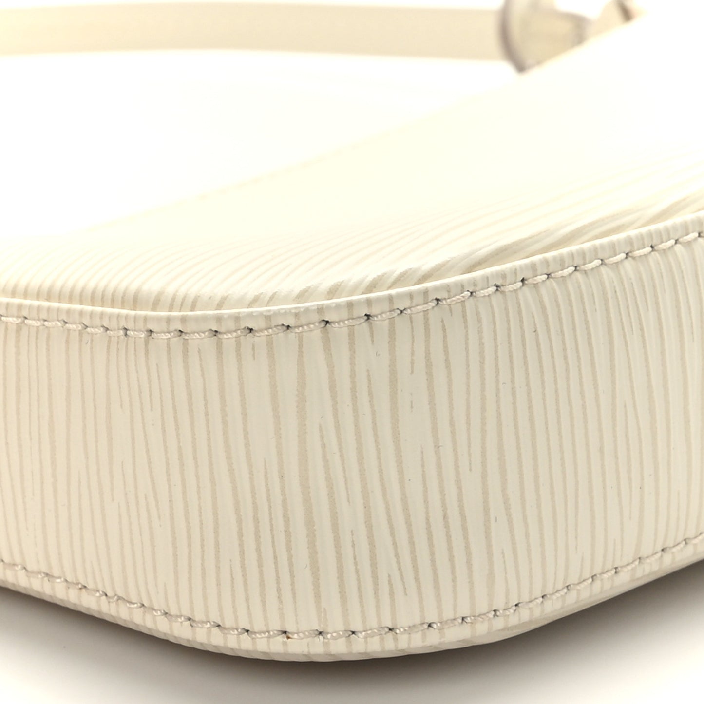 Epi Pochette Accessories NM Ivory