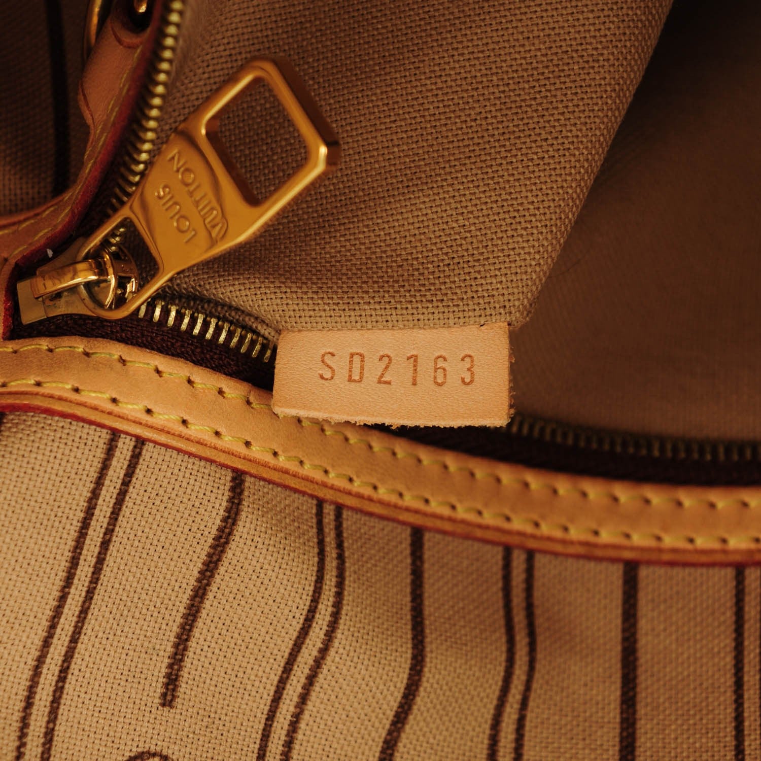 Louis Vuitton Monogram Delightful MM 9 of 9