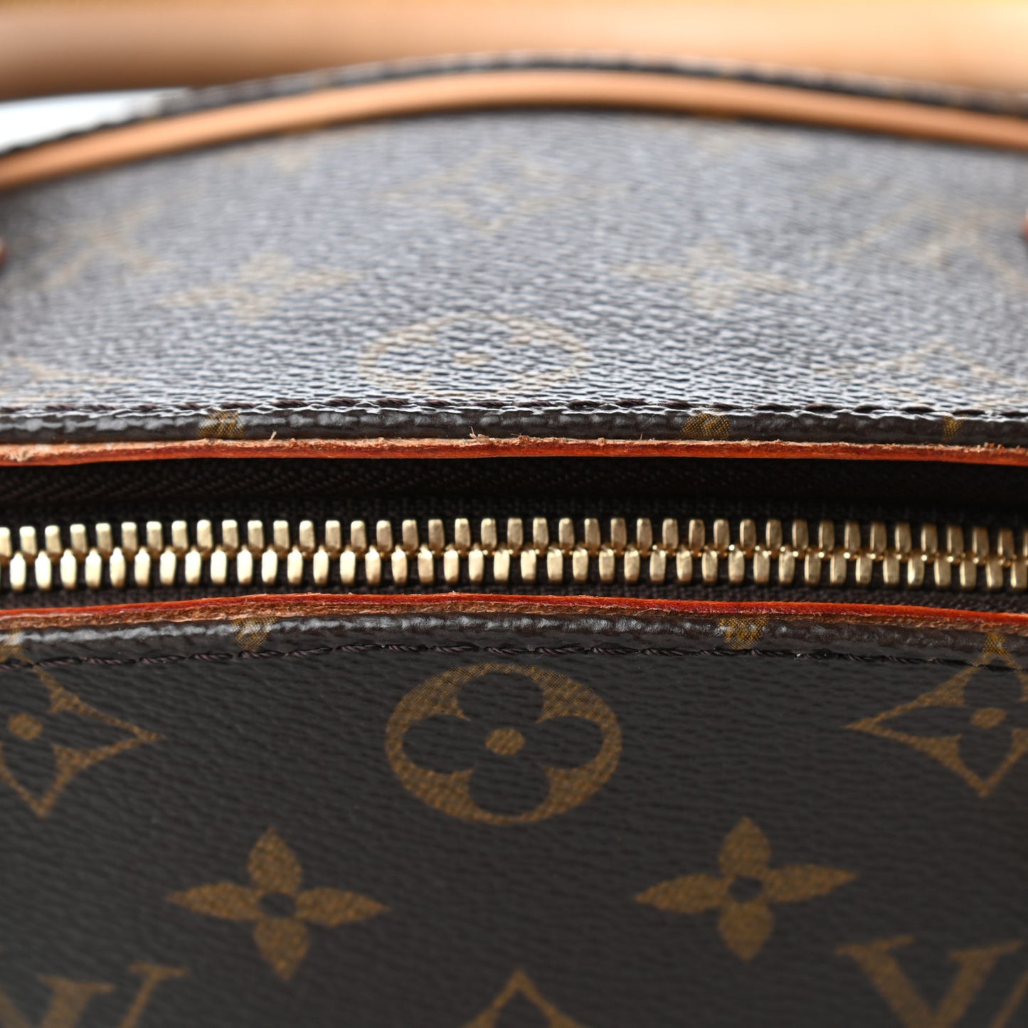 Monogram Ellipse MM