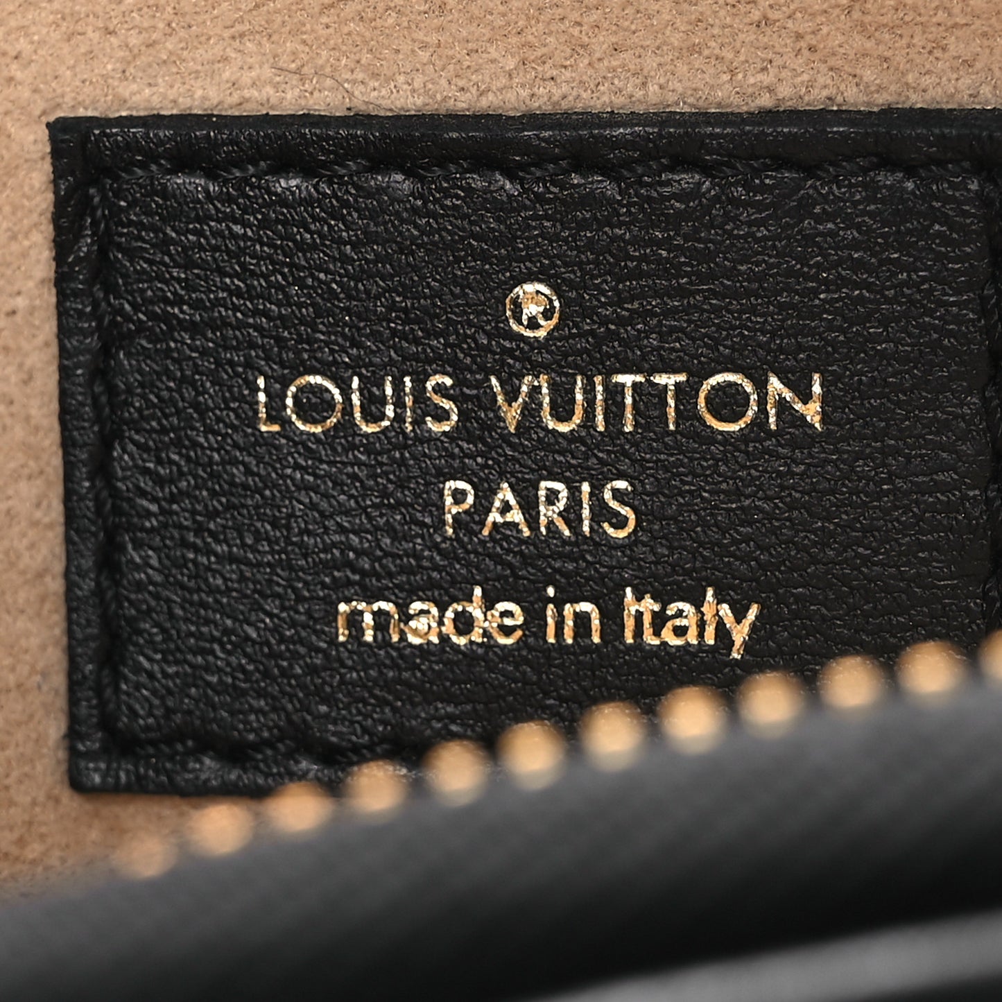 Damier Quilt Lambskin Troca Pochette Black