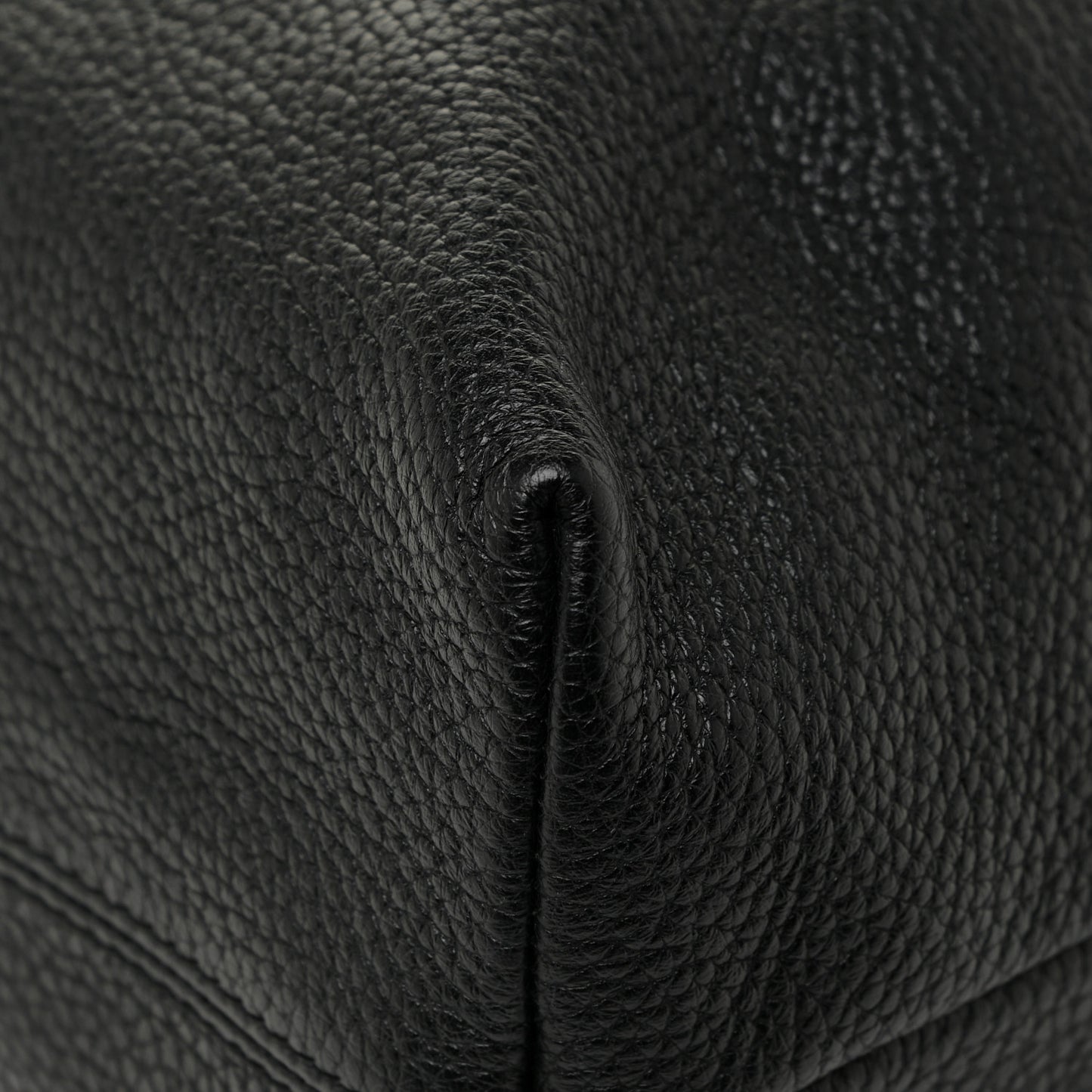 London Grainy Calfskin Medium Baynard Tote Black