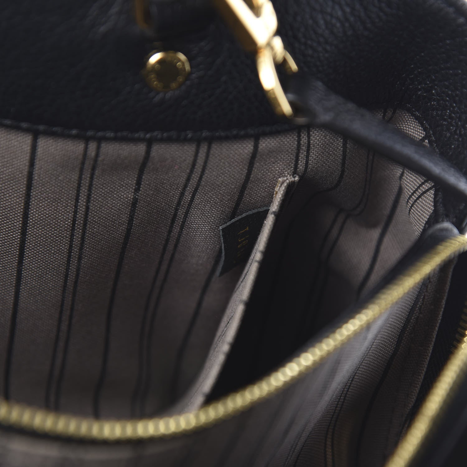 Louis Vuitton Empreinte Montaigne MM Black 8 of 13