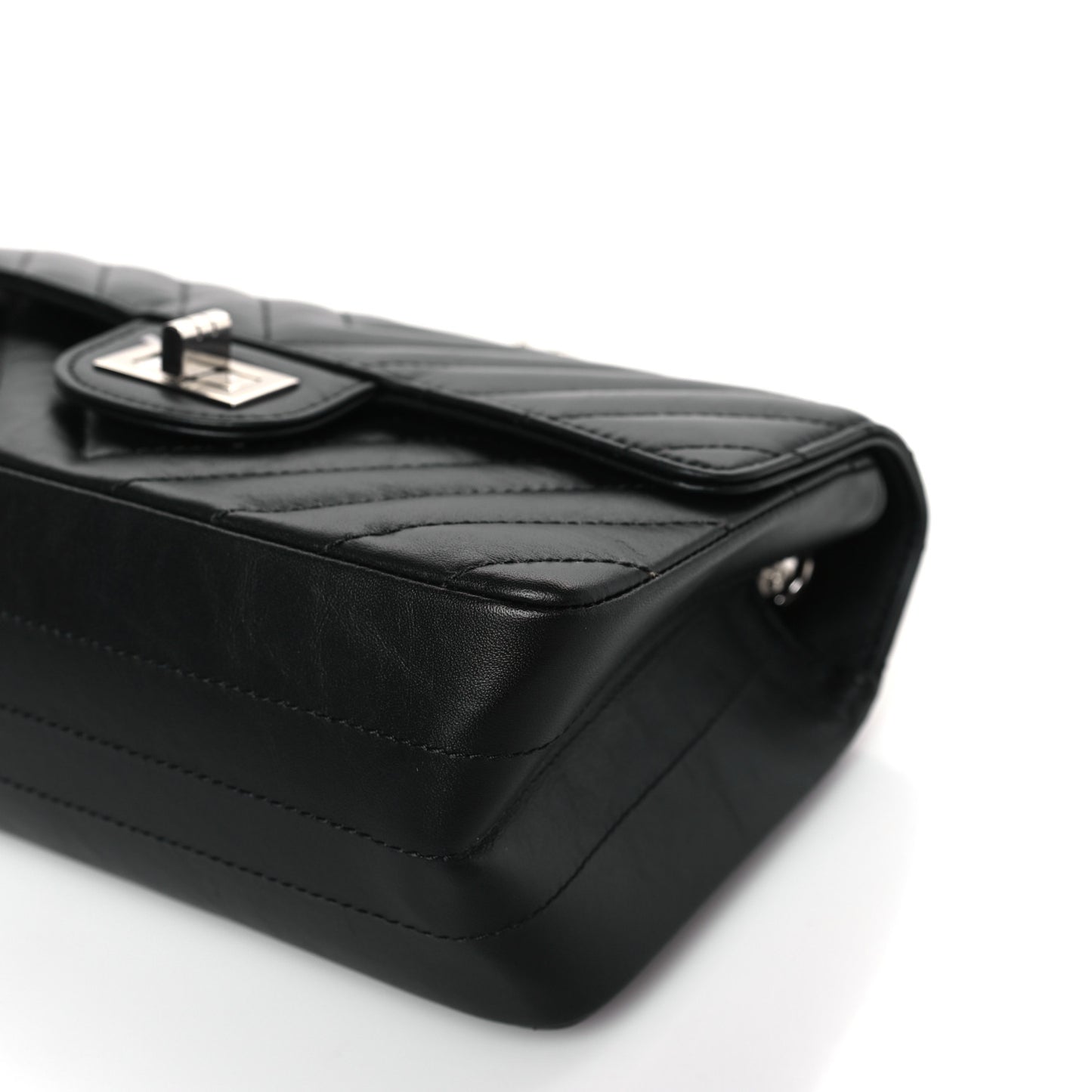 Aged Calfskin Chevron Quilted 2.55 Reissue Mini Flap Black