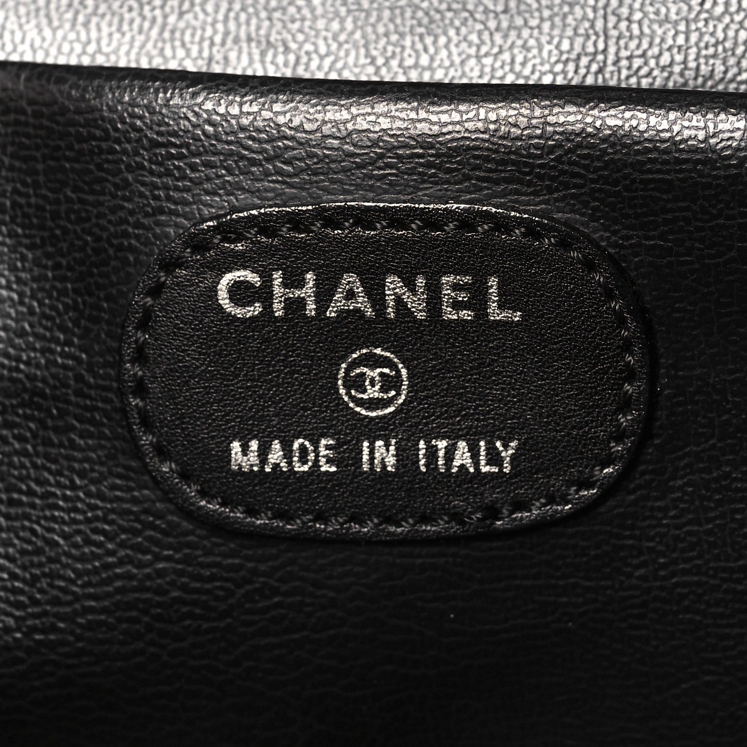 Chanel Caviar CC Vanity Cosmetic Case Black 6 of 10