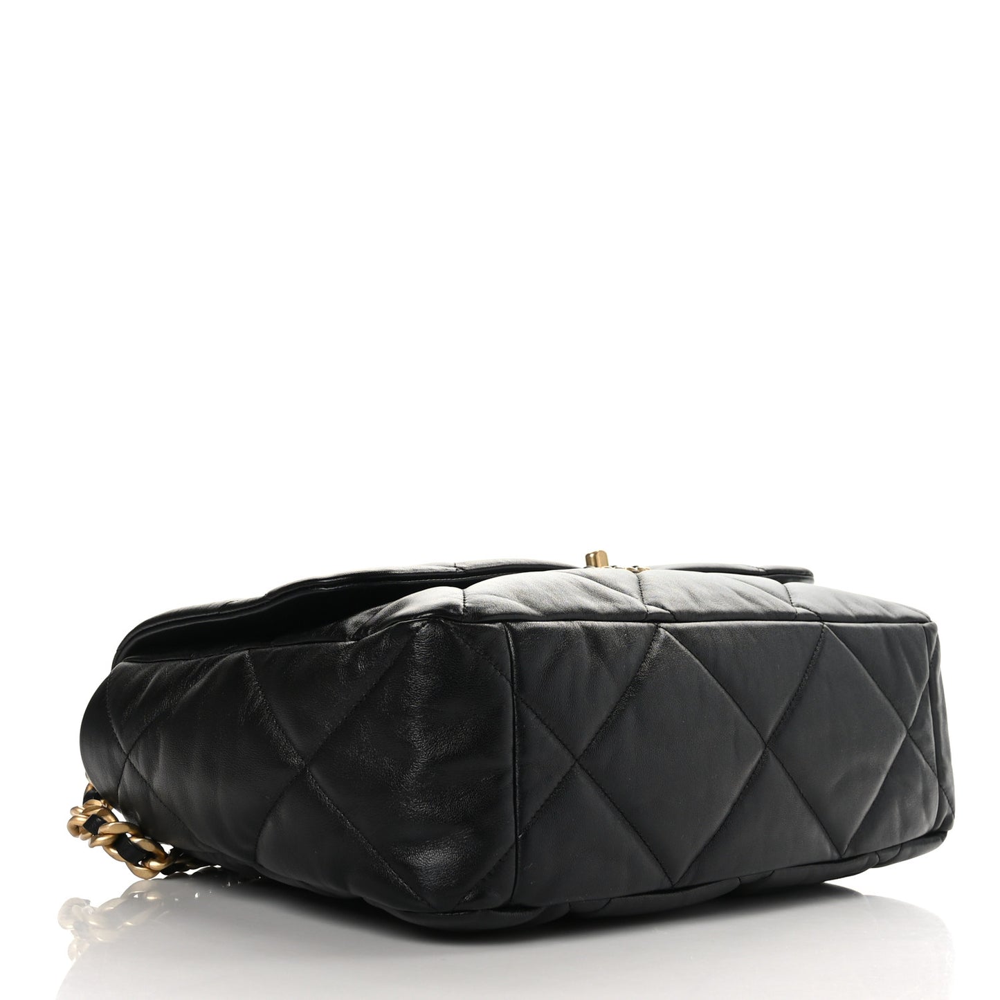 Lambskin Quilted Maxi Chanel 19 Flap Black