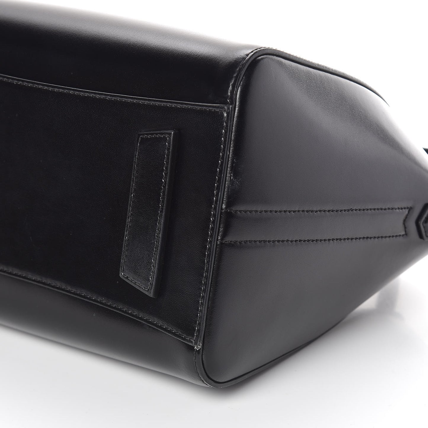 Shiny Lord Calfskin Small Antigona Black