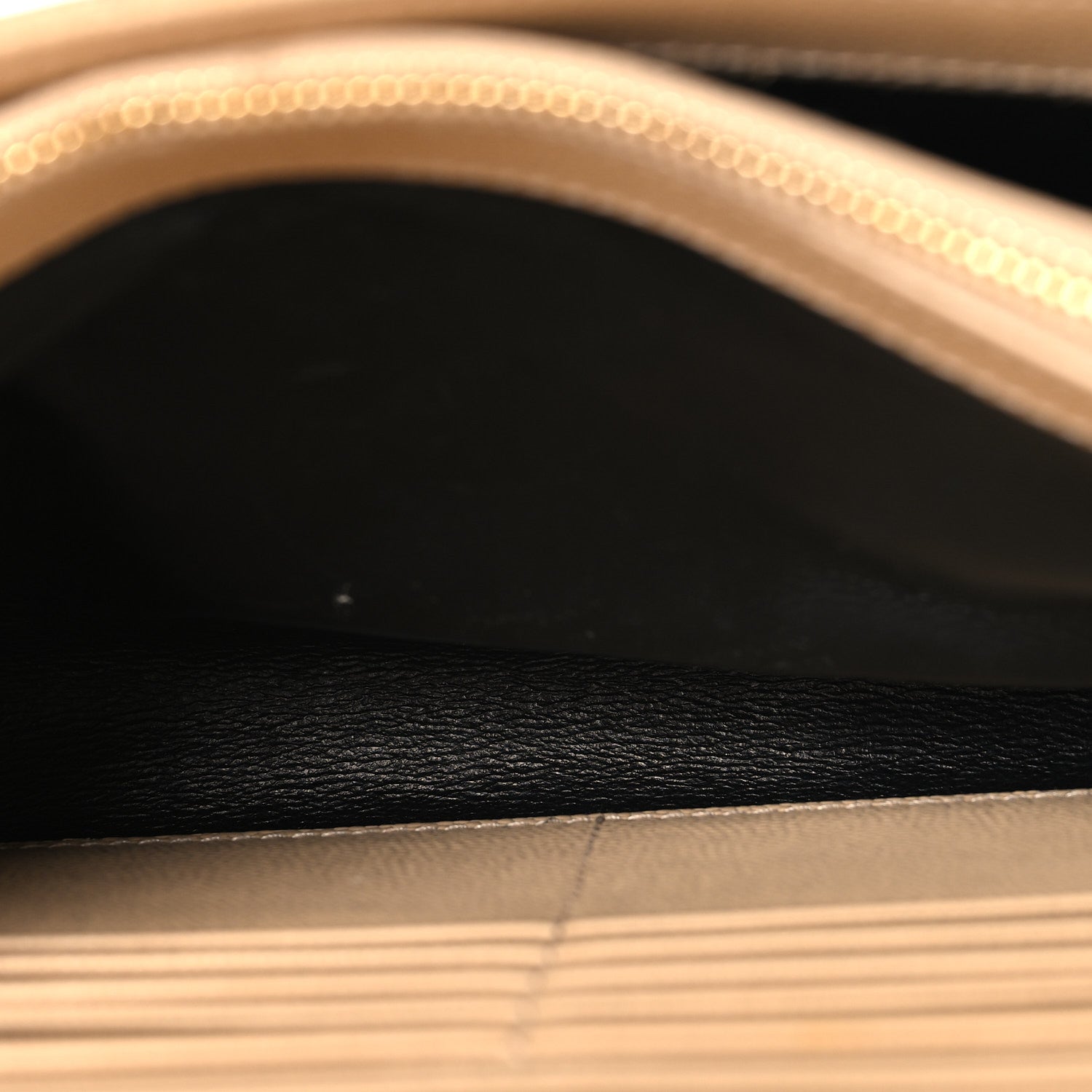 Saint Laurent Grain De Poudre Matelasse Chevron Monogram Chain Wallet Nude Powder 5 of 14