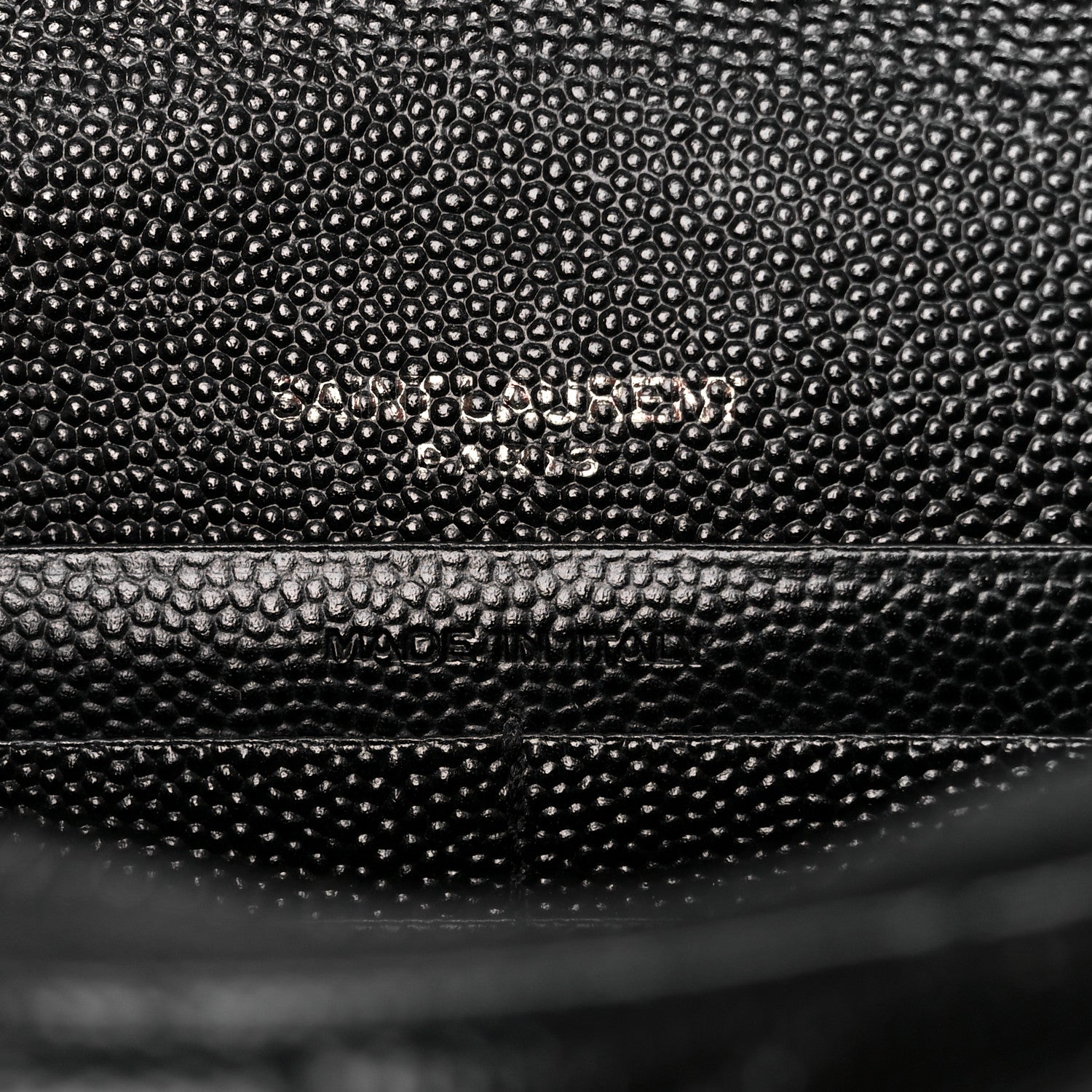 Saint Laurent Grain De Poudre Matelasse Chevron Monogram Monochrome Envelope Chain Wallet Black 6 of 9