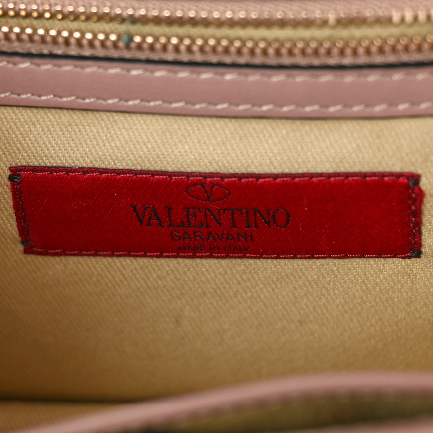 VALENTINO GARAVANI Vitello Small Glam Lock Rockstud Flap Poudre