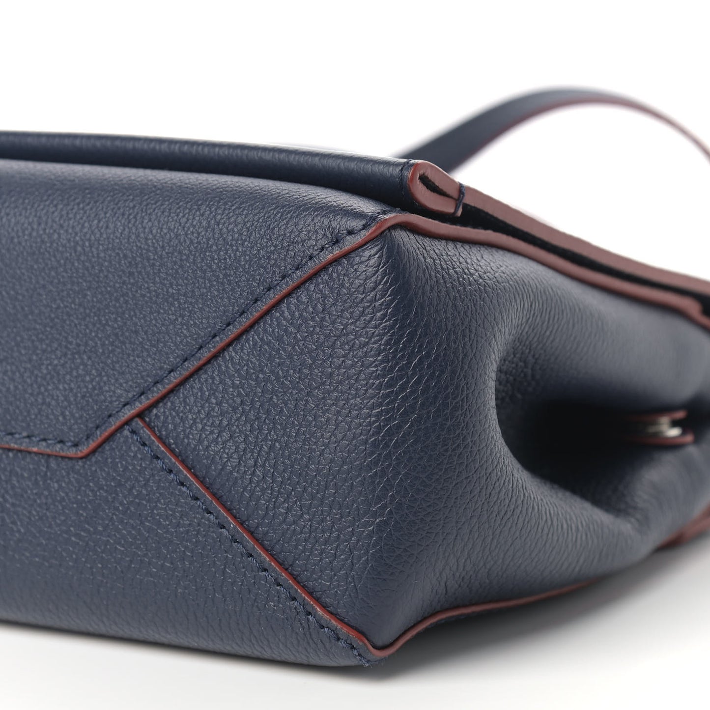 Calfskin Lockme II Chain Bag BB Marine Rouge