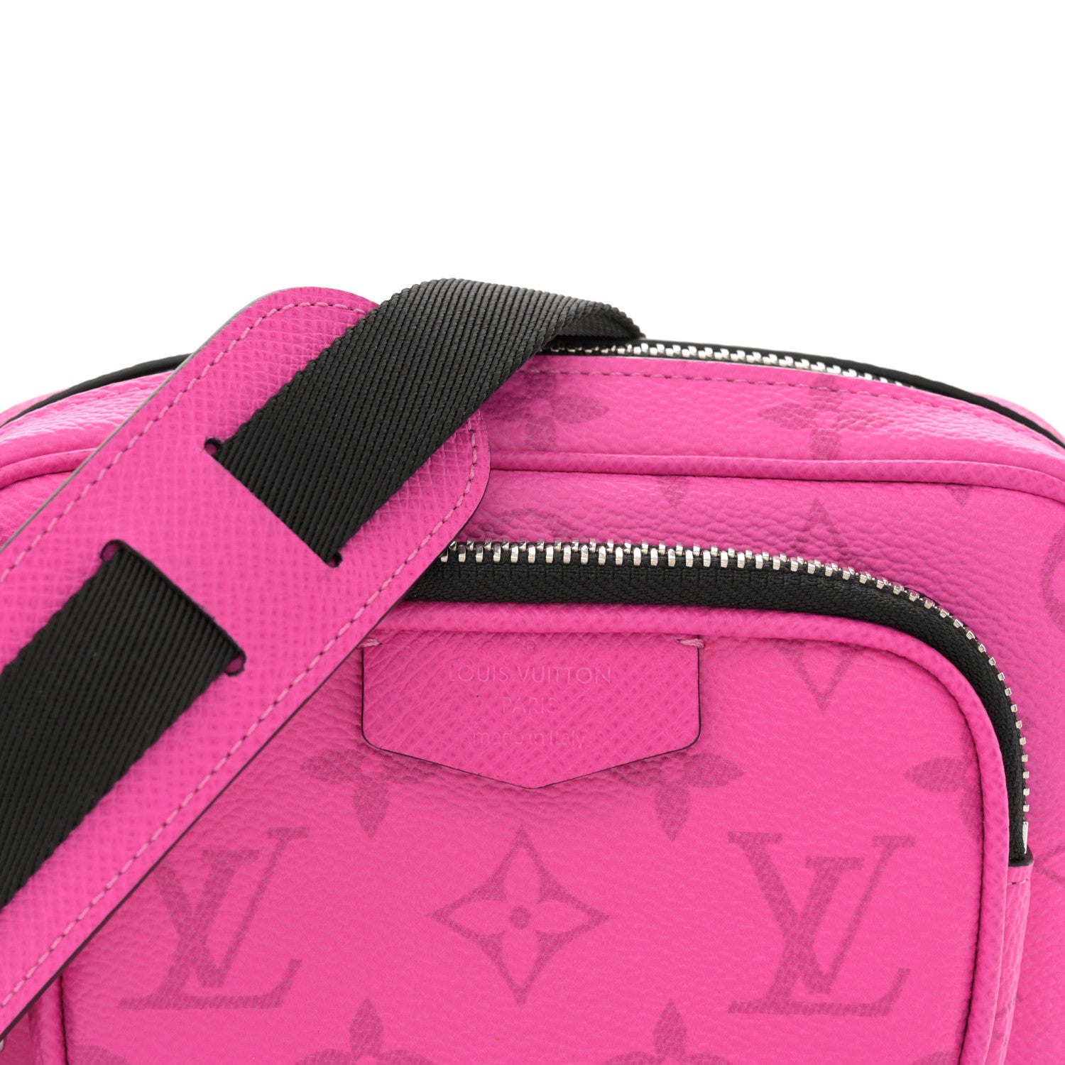 Louis Vuitton Taigarama Outdoor Pouch Fuchsia 8 of 10