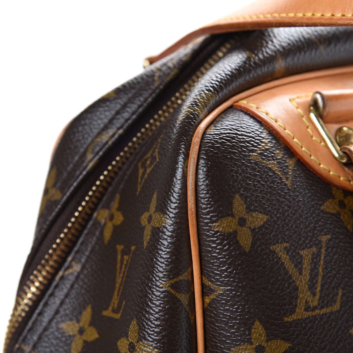 Louis Vuitton Monogram Excursion Shoe Bag 13 of 18