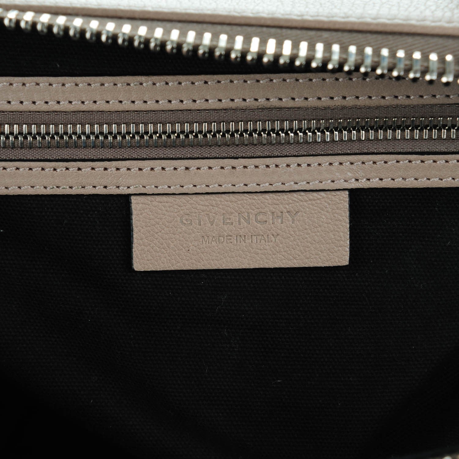 Givenchy Sugar Goatskin Medium Antigona Sand 7 of 8