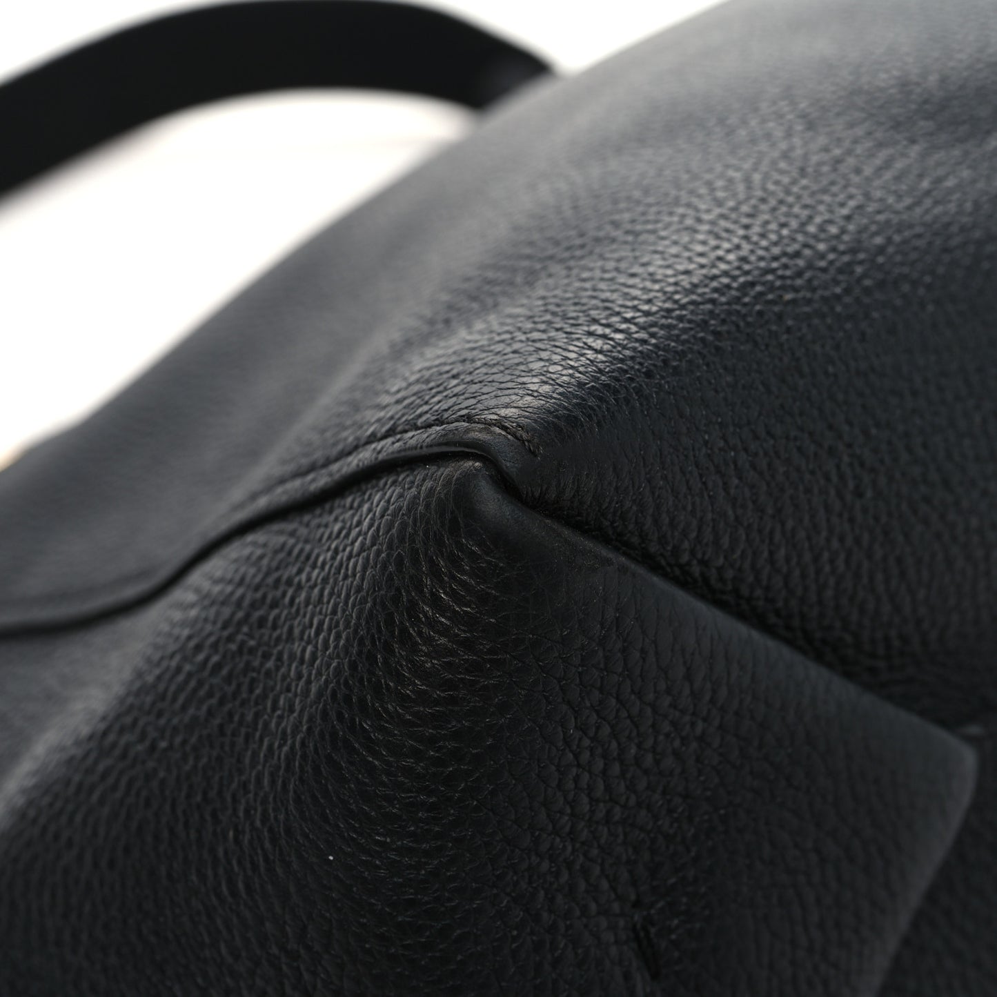 Calfskin Medium Flo Tote Black Pink
