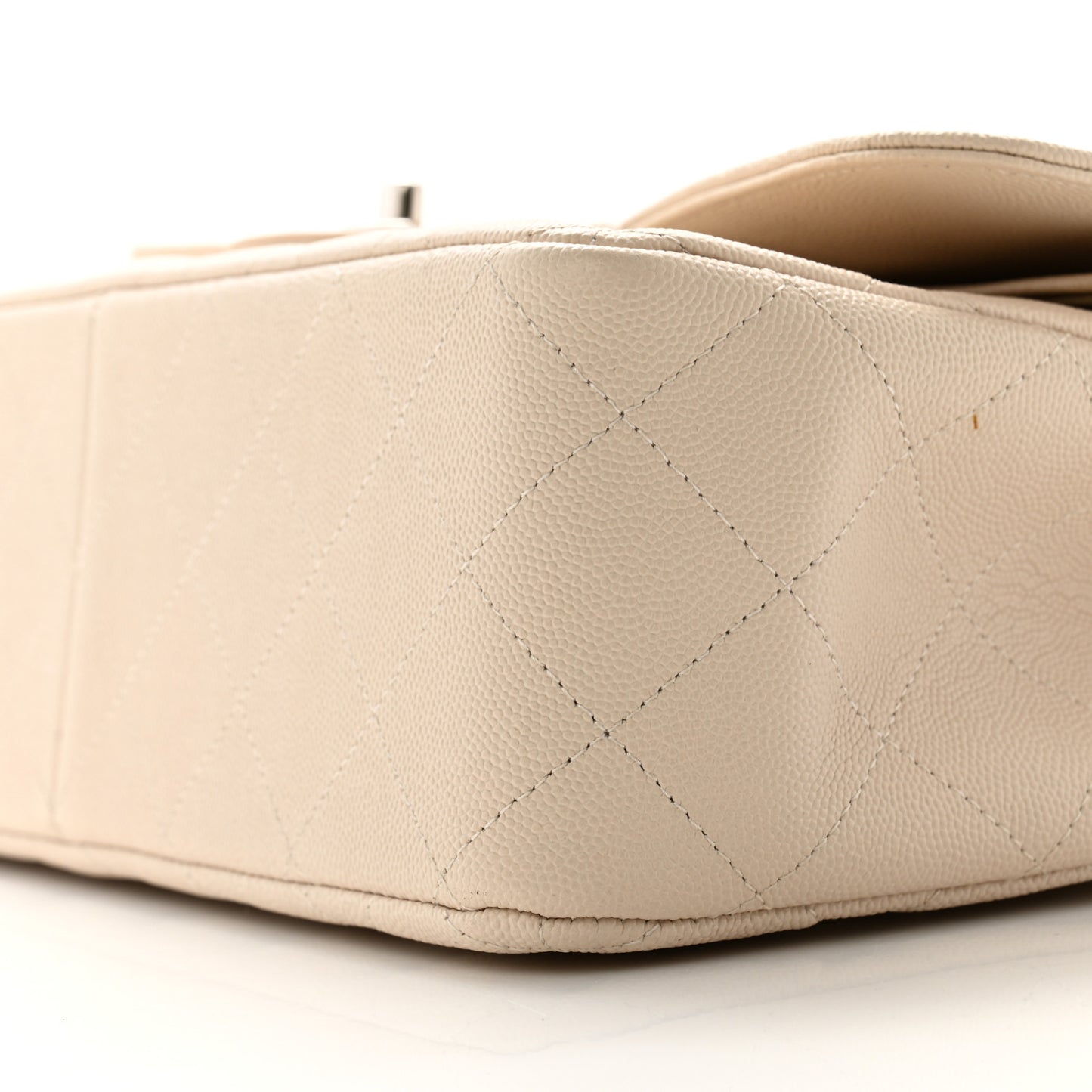 Caviar Quilted Jumbo Double Flap Ivory